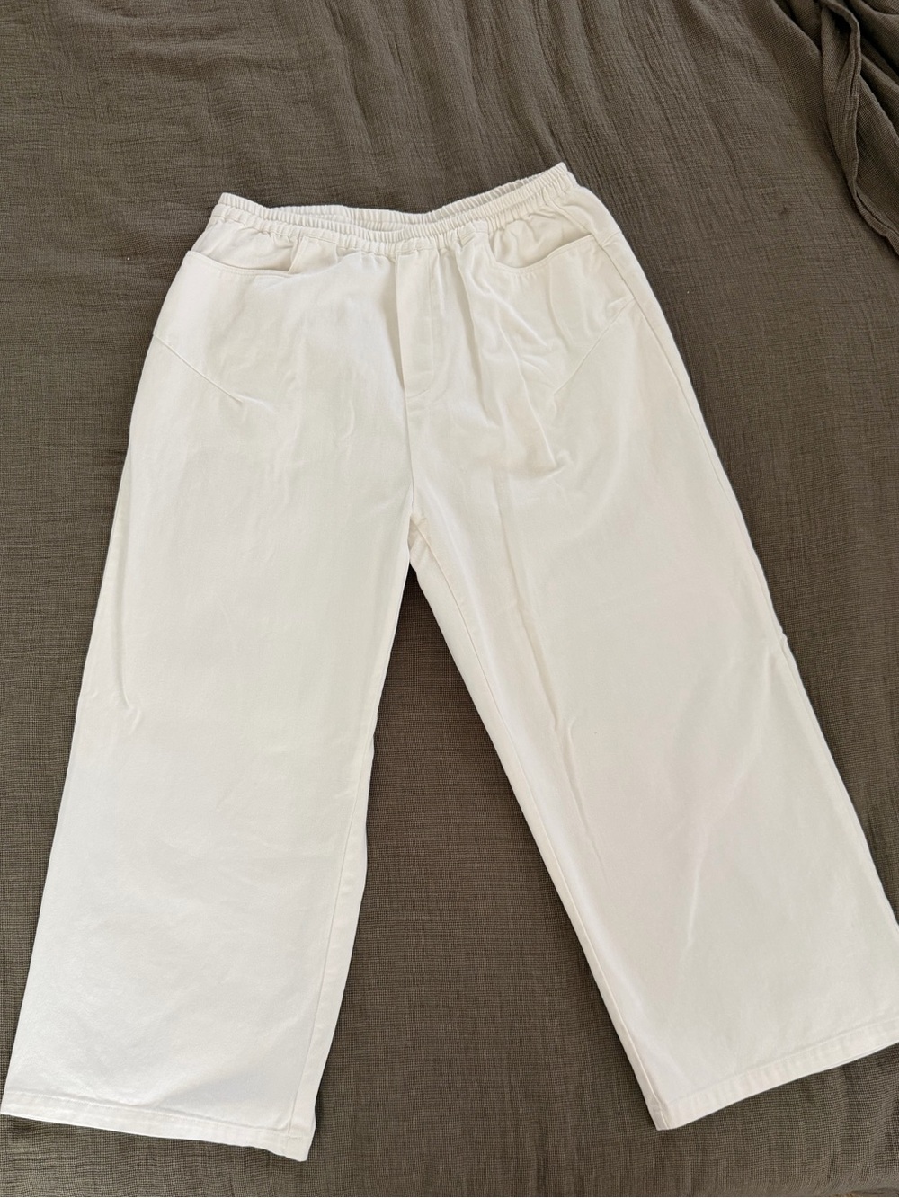 Square Pocket Straight-Leg Pants — White - Picture 5 of 9